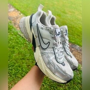 Nike V2K running shoes